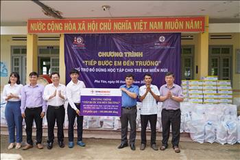 Lan tỏa tình yêu thương thông qua chương trình “Tiếp bước em đến trường”